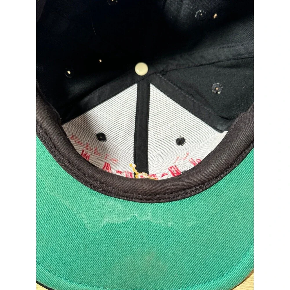 Vintage 90s Nike Air Jordan Snapback‎ Pure Wool Hat Cap Red Black Gold Jump Man